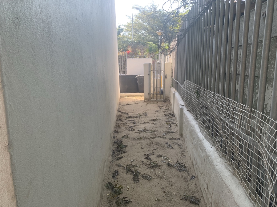 6 Bedroom Property for Sale in Table View Western Cape